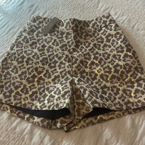 J. Crew Trouser Short in Metallic Leopard Jacquard Size 0 NTW - Picture 2 of 9